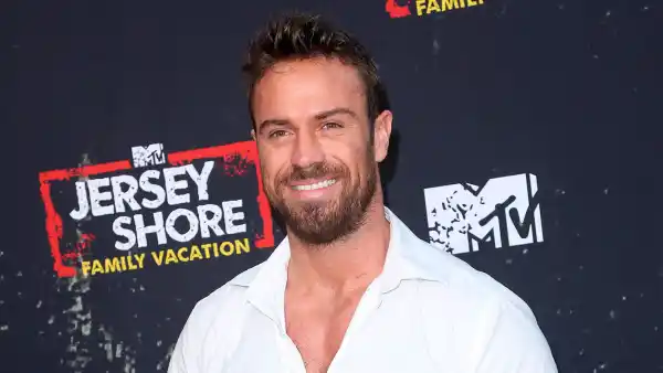 Chad Johnson Hands In Pockets White Button Down Shirt Swears Off Watching Bachelor