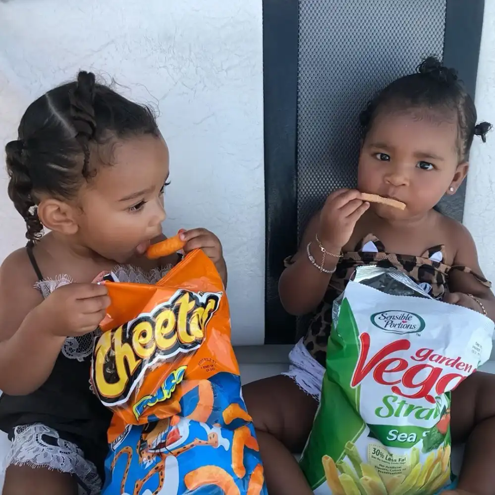 Chicago West, True Thompson Snack Together on Vacation