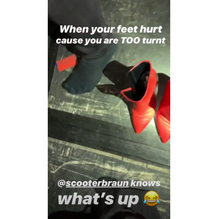 Demi-Lovato-27th-Birthday-at-Ariana-Grande-Concert