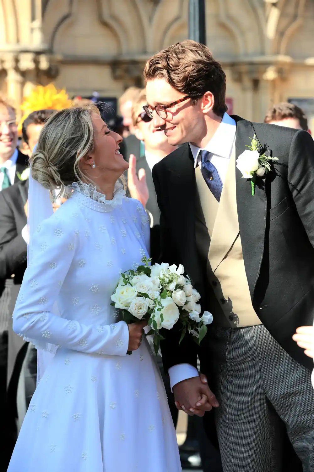 Ellie Goulding Marries Art Dealer Caspar Jopling