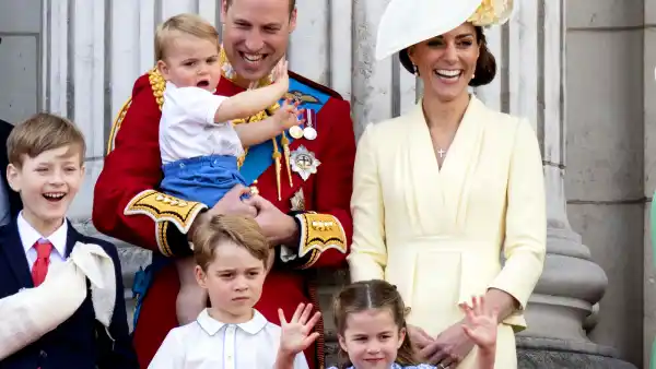 Every-Time-Prince-George-And-Princess-Charlotte-Embarrassed-Their-Parents