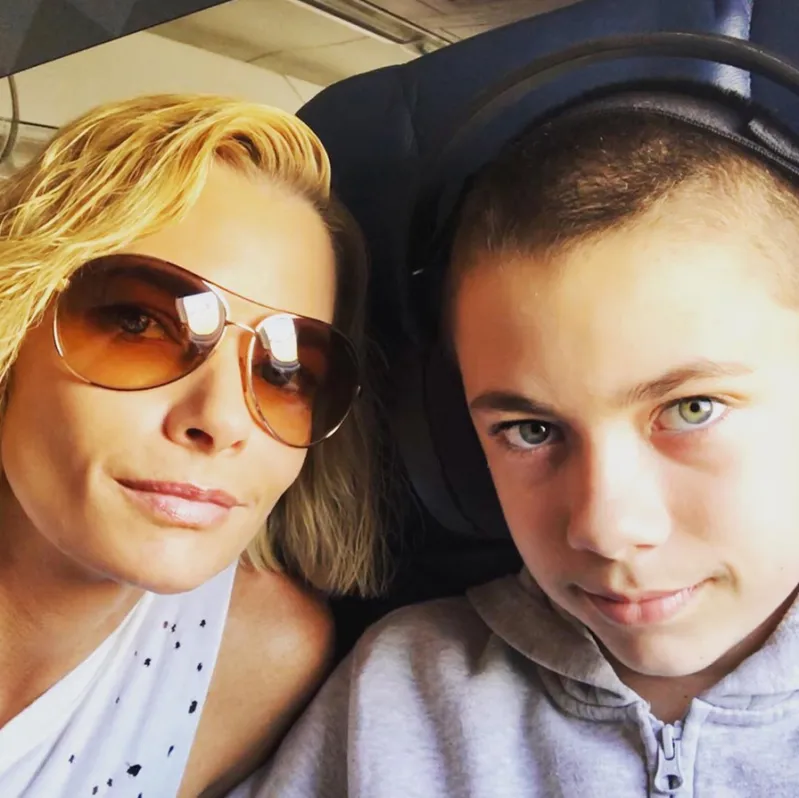 Jaime-Pressly-and-son