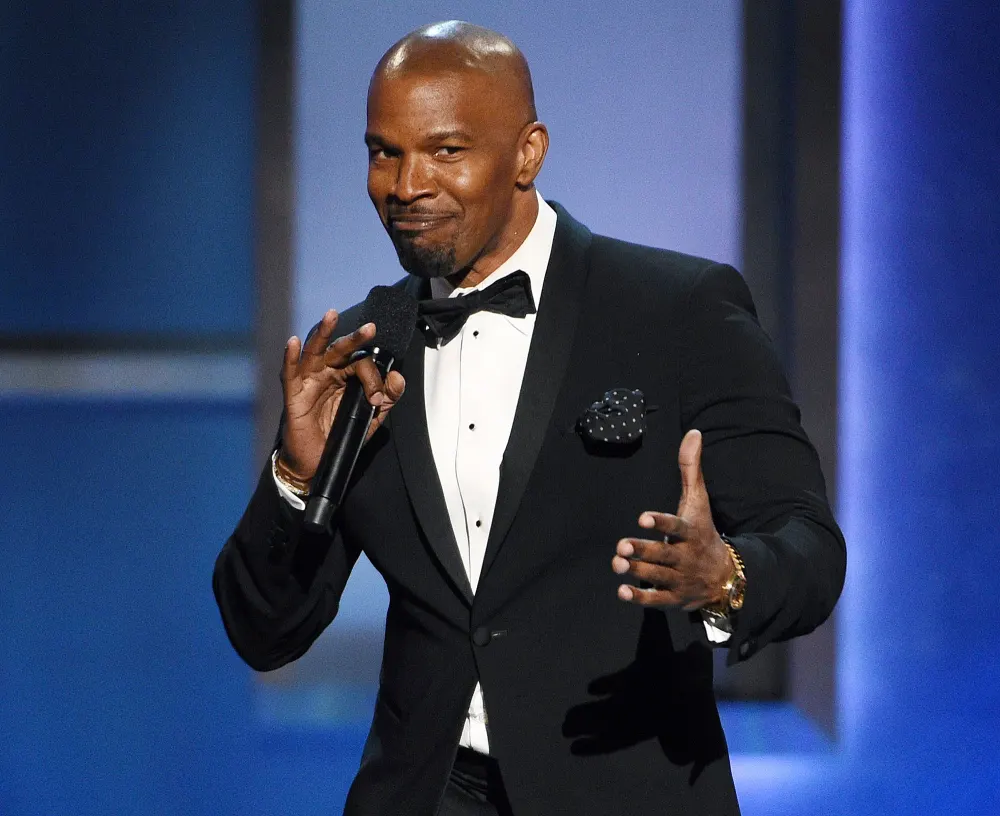 Jamie Foxx Denies He Is Dating Singer Sela Vave