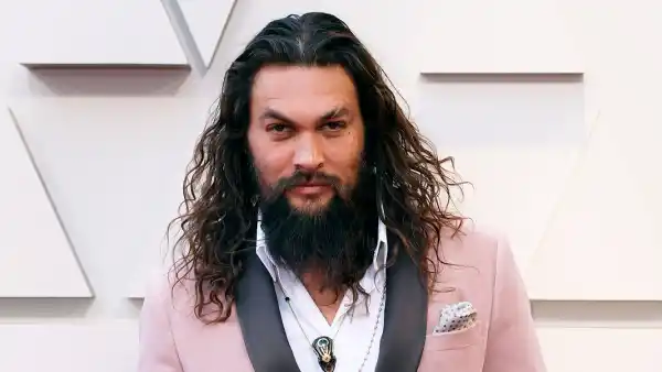 Jason Momoa Gets Stuck on Elevator and Chronicles the Saga on Instagram
