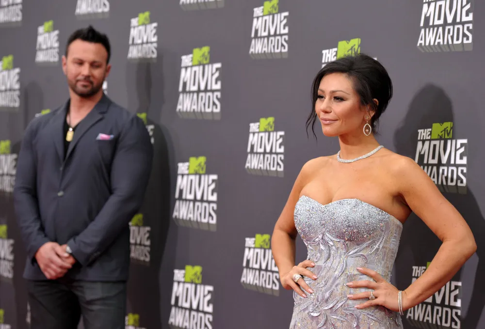 Jenni &lsquo;Jwoww&rsquo; Farley Opens Up About Divorce from Roger Mathews