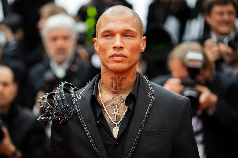 Jeremy-Meeks-shut-down-split-rumors-Chloe-Green