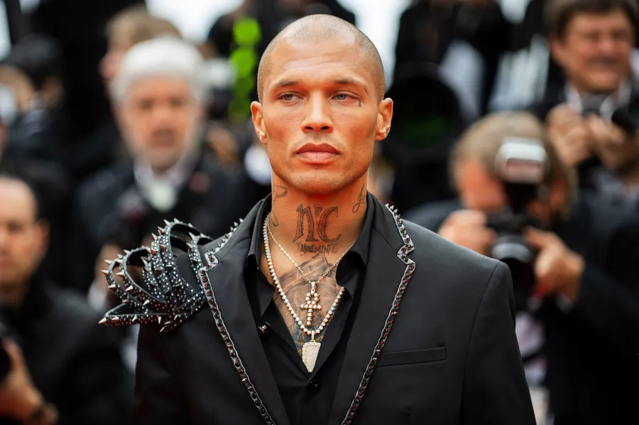 Jeremy-Meeks-shut-down-split-rumors-Chloe-Green