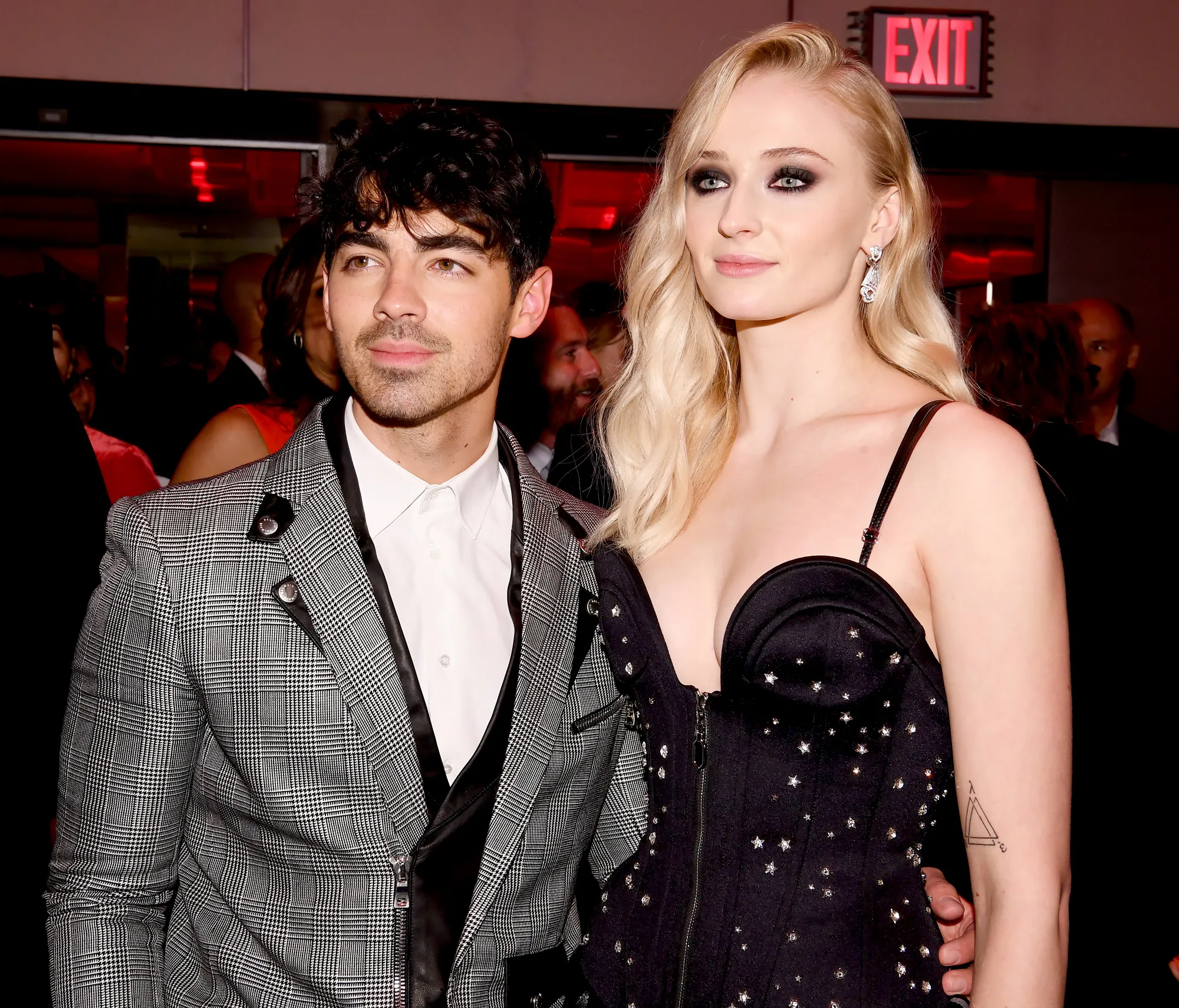 Joe-Jonas-and-Sophie-Turner-birthday-party