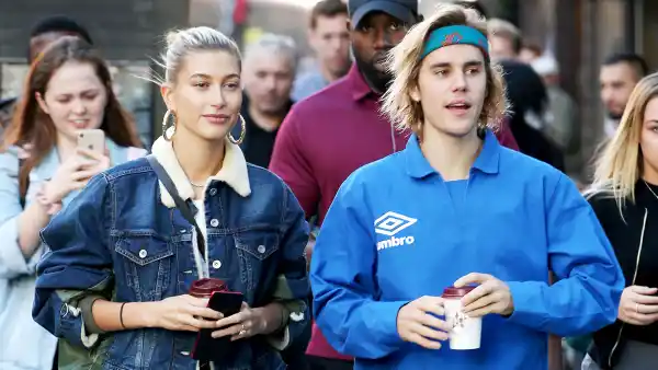 Justin-Bieber-Hailey-Baldwin-planning-small-wedding