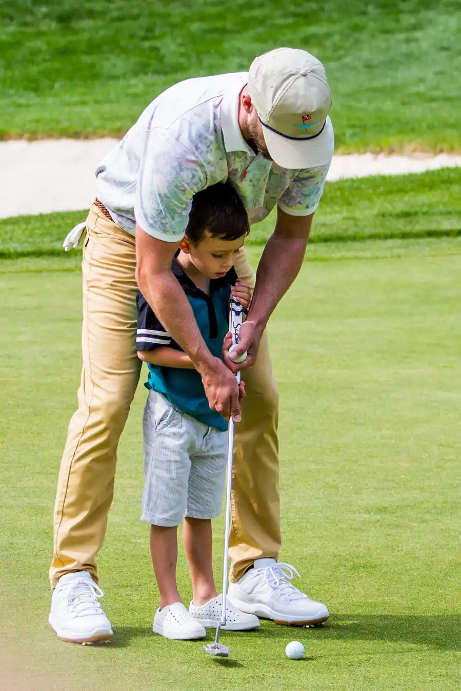 Justin Timberlake Jessica Biel With Son Silas at Golf Course