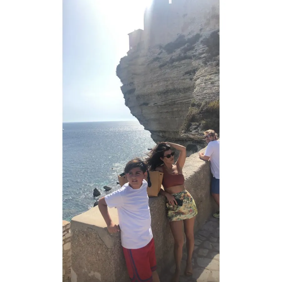 Kourtney-Kardashian-Summer-Vacation-Mason-Ice-Cream