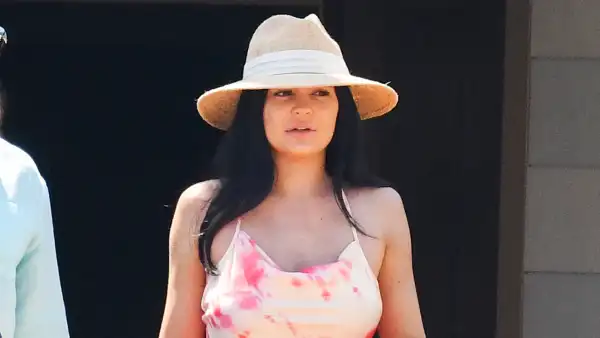 Kylie-Jenner-Vacations-Italy-Travis-Scott-and-Family-Birthday