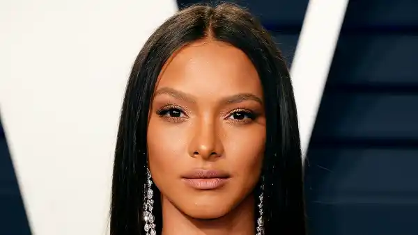 Lais Ribeiro Skincare Routine