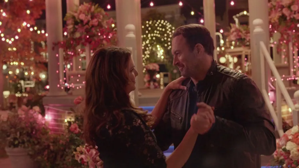 Netflix Gilmore Girls wedding rehearsal scene How Gilmore Girls&rsquo; Scott Patterson Envisions Luke and Lorelai&rsquo;s Wedding