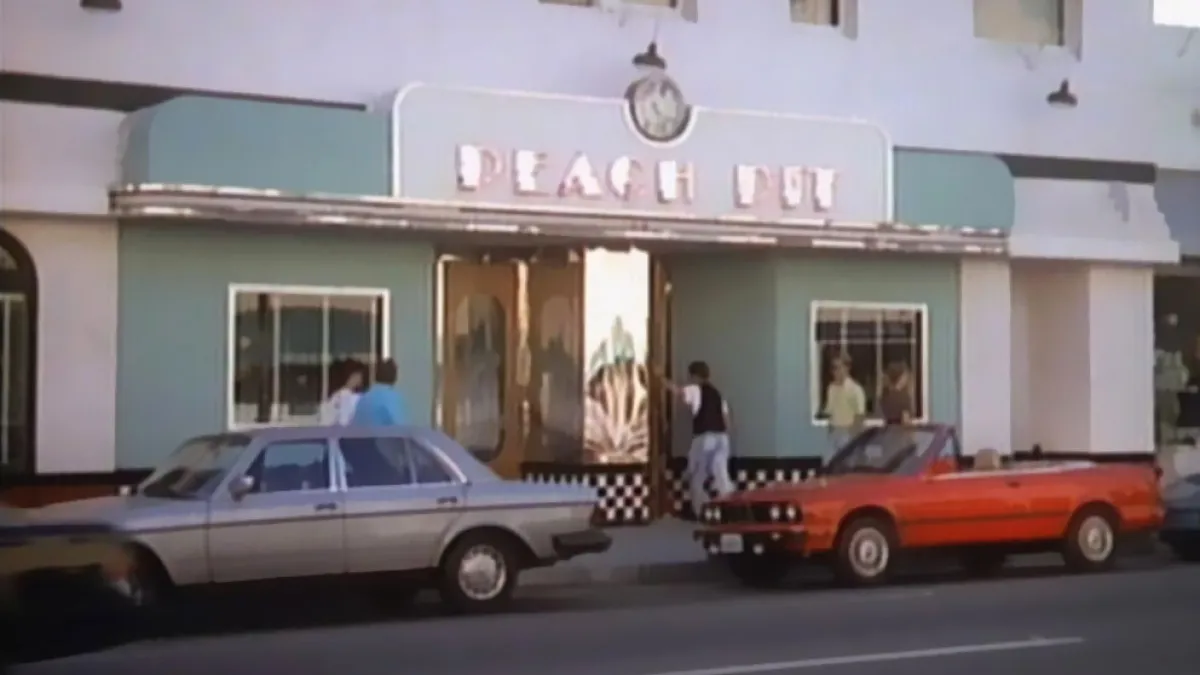 Peach Pit 90210