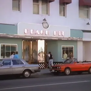 Peach Pit 90210