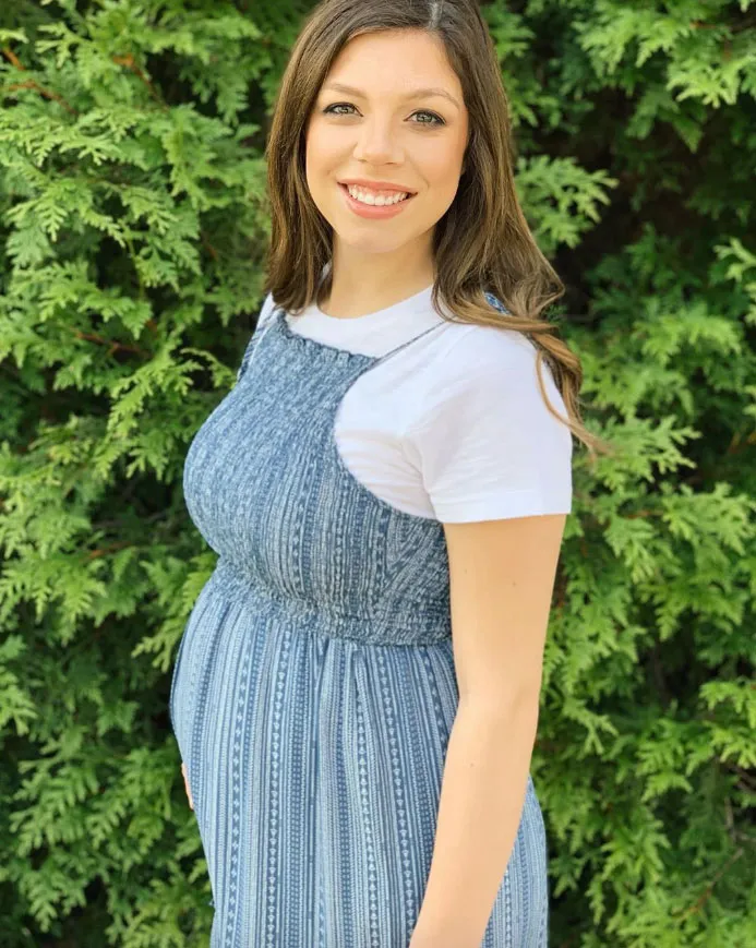 Pregnant Lauren Duggar Cradles Baby Bump in Sweet Pic, Reflects on Miscarriage