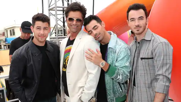 Teen Choice Awards Inside Moments Jonas Brothers John Stamos