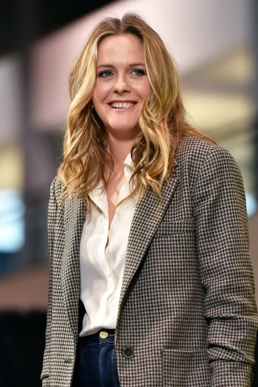 Vegan and Vegetarian Stars Share Favorites Alicia Silverstone