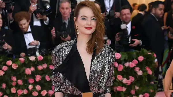 Emma Stone's Transformation Into a Punk Rock Cruella De Ville Has Twitter Freaking Out