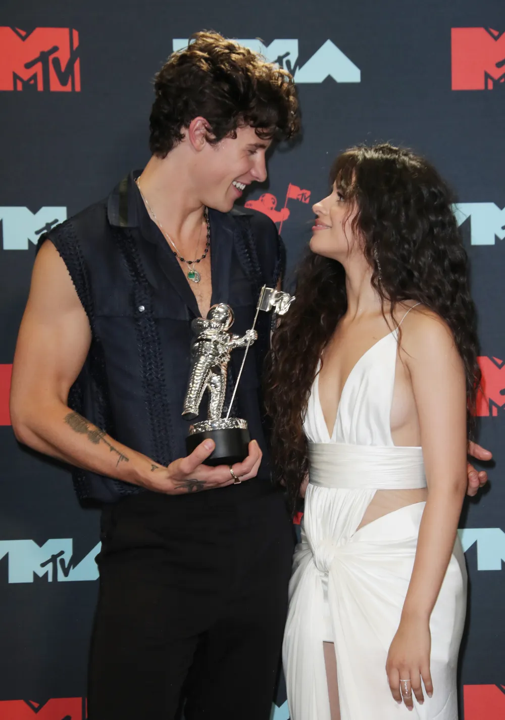 Shawn Mendes Talks &lsquo;Relationship&rsquo; With Camila Cabello