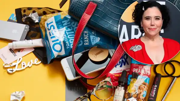 Alex Borstein: What's in My Bag?