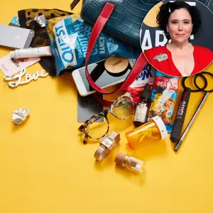 Alex Borstein: What's in My Bag?