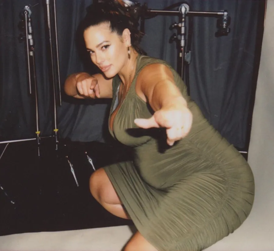 Ashley Graham Pregnant Green Dress