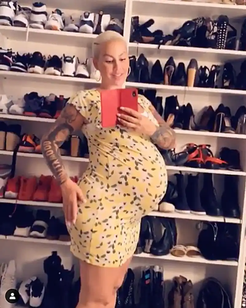 Celebrity Baby Bumps Amber Rose