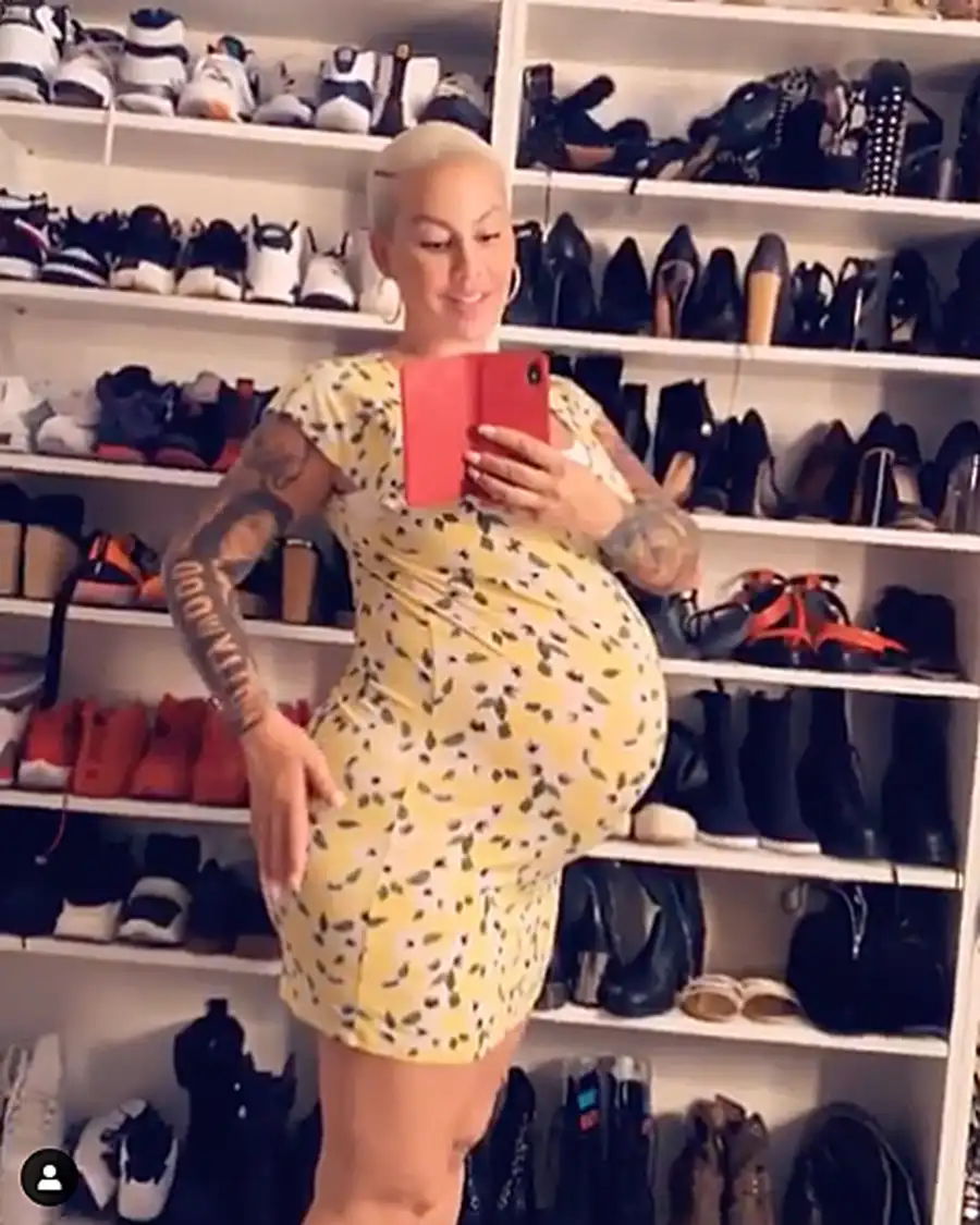 Celebrity Baby Bumps Amber Rose