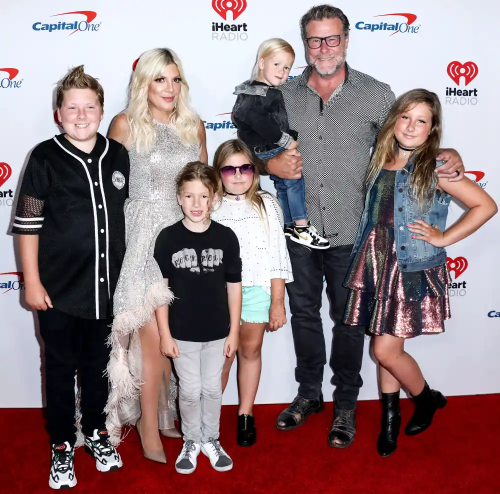 Dean McDermott Vacationing Tori Spelling 5 Kids Like Orgy
