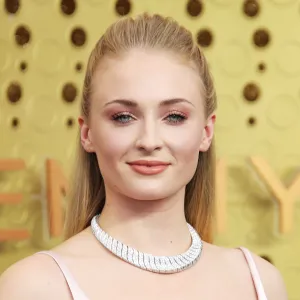 Emmys 2019 Best Bling - Sophie Turner