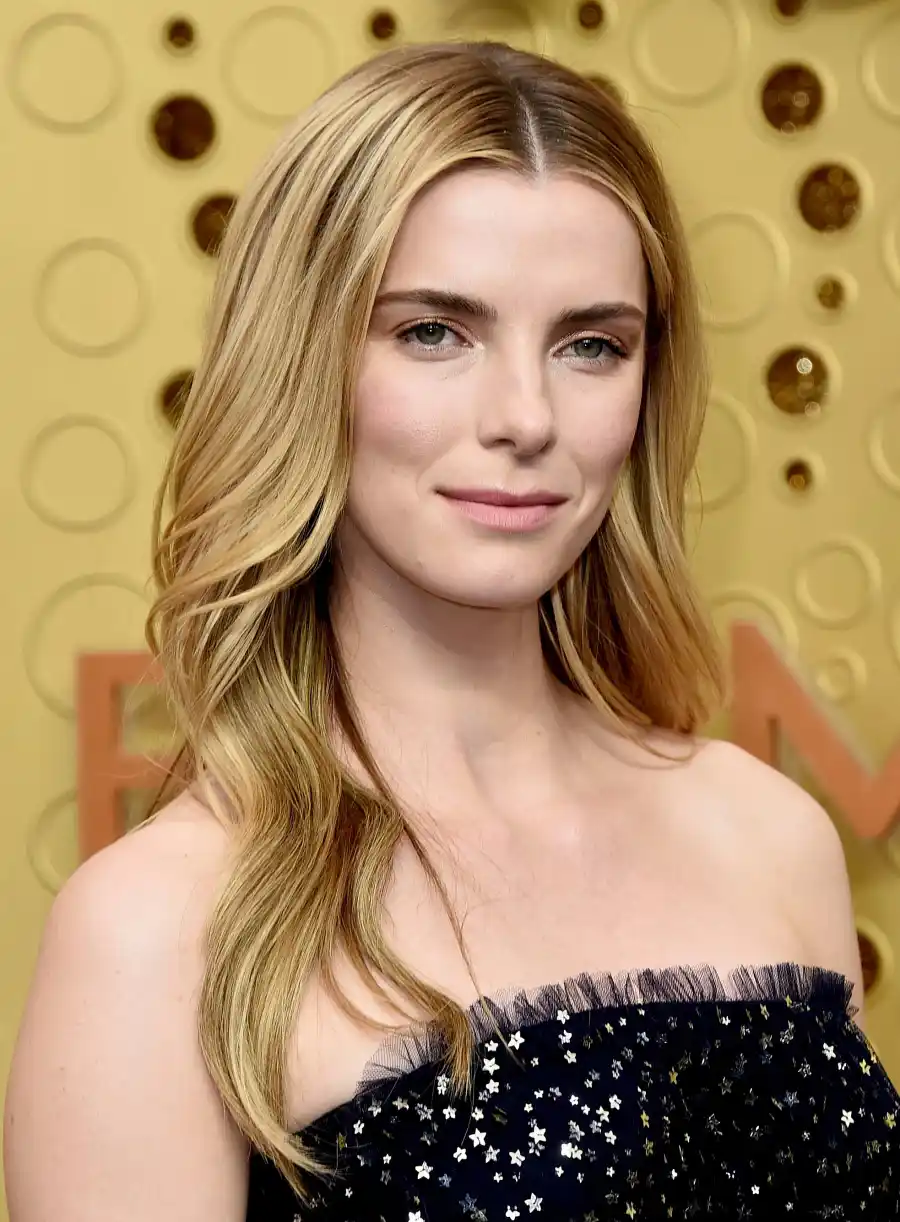 Emmys 2019 Drugstore Beauty - Betty Gilpin