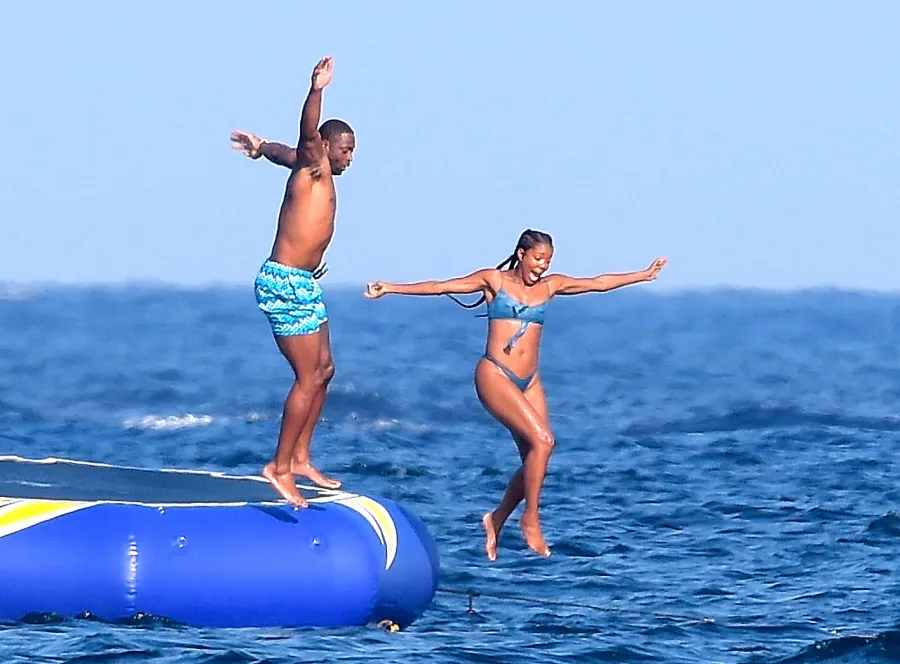 Gabrielle-Union-bikini-vacation-butt