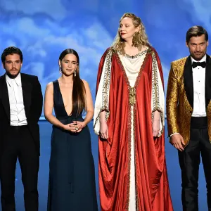 Game of Thrones Cast Standing Ovation Emmys 2019