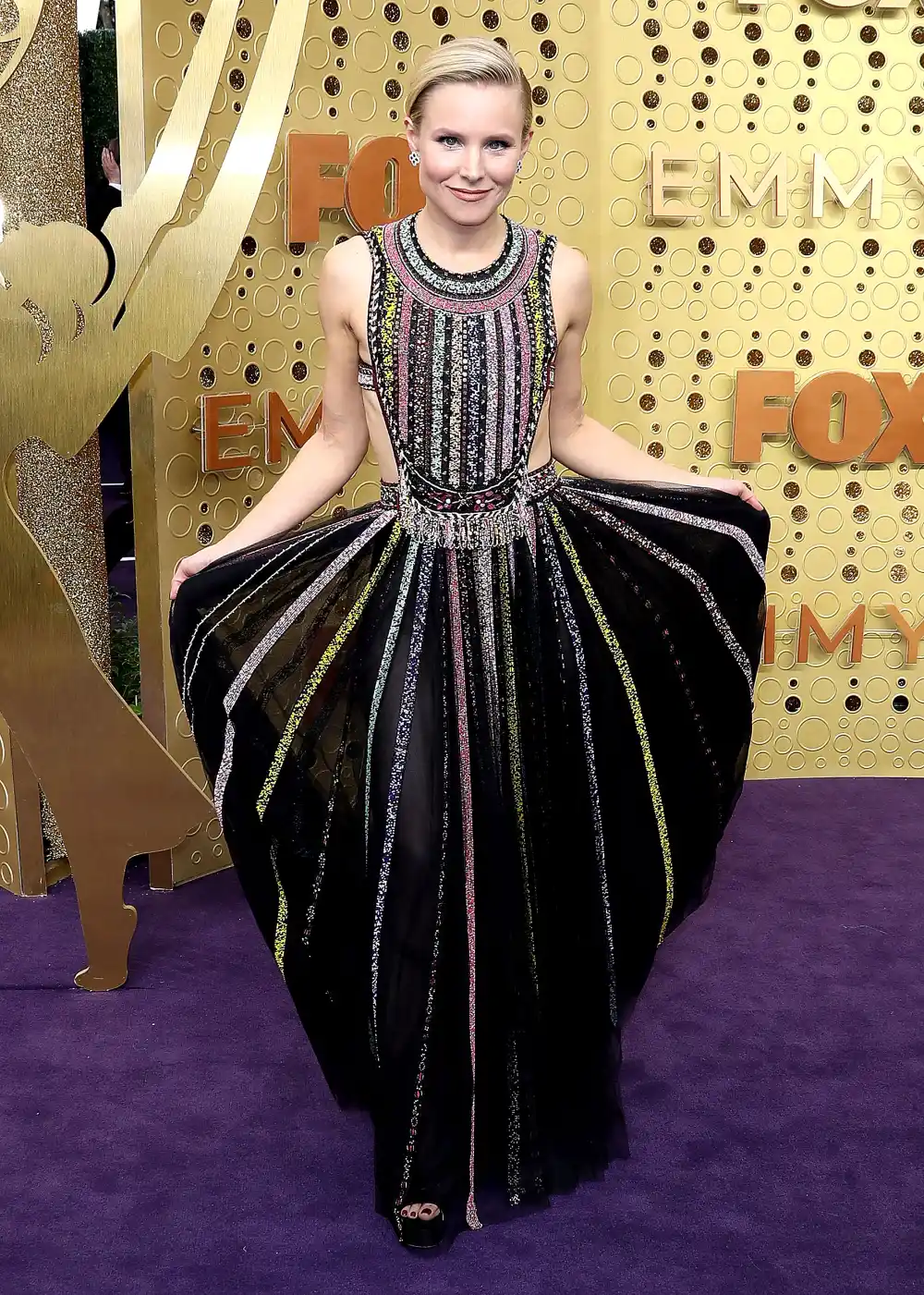 Getting Kristen Bell Colorful Emmys Eyeshadow