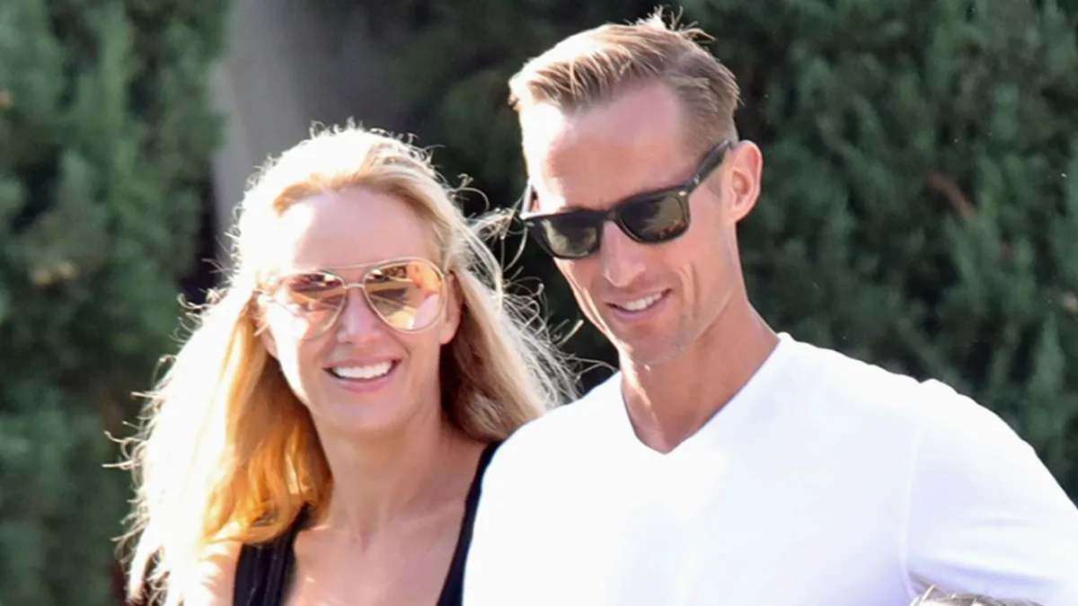 Jennifer Garner’s Boyfriend John Miller’s Ex-Wife Caroline Campbell Is Engaged