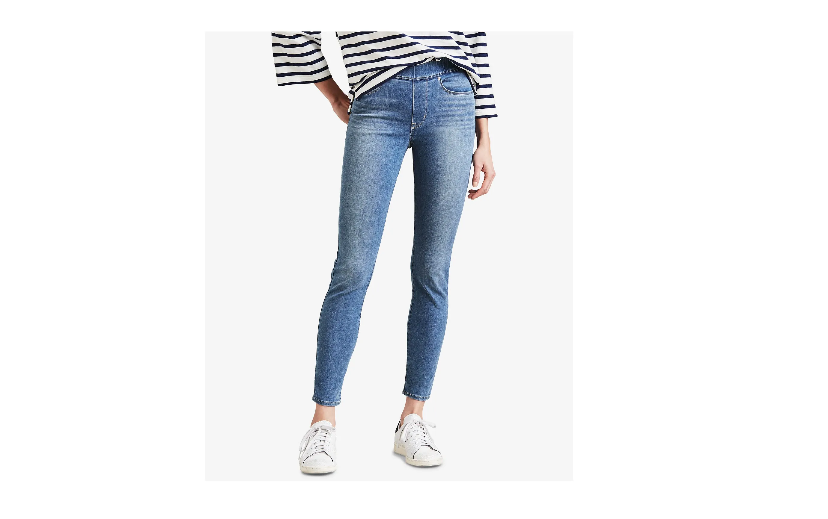 Levi's Skinny Perfectly Slimming Pull-On Jeggings Light Wash