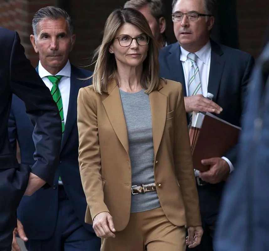 Lori-Loughlin-College-Admission
