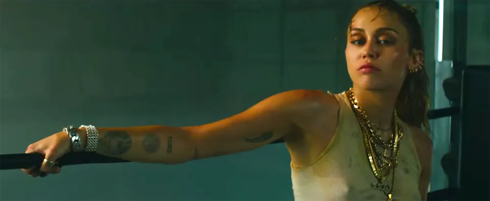 Miley Cyrus Fans Think She&rsquo;s Dissing Liam Hemsworth in Her New Song Don&rsquo;t Call Me Angel