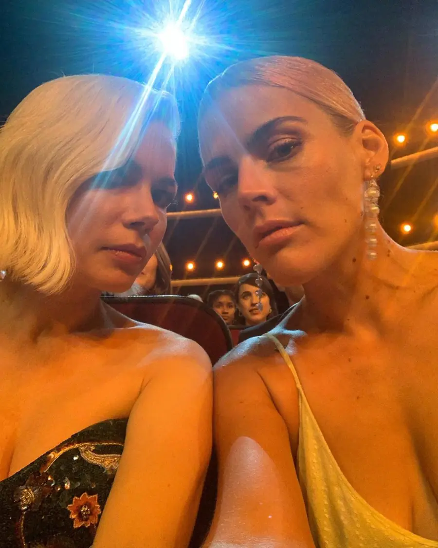 Must-See Selfies Emmys 2019