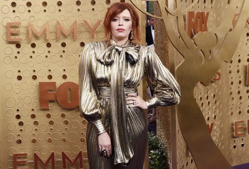 Natasha Lyonne Awkward Clap Emmys 2019