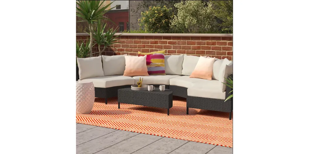 Outdoor-Furniture-Bench