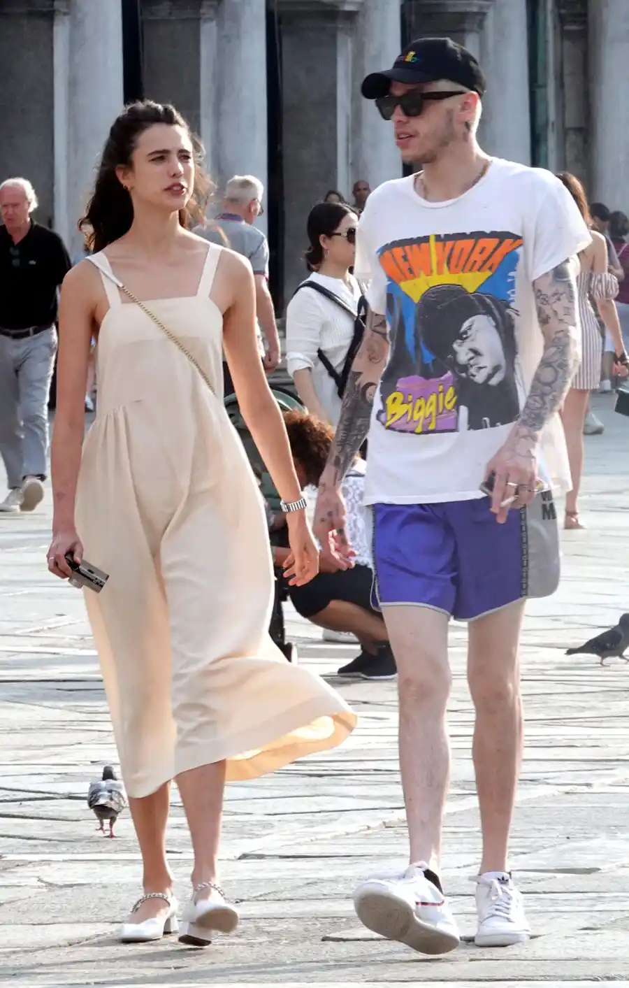 Pete Davidson and Margaret Qualley Link Arms During Stroll Around Venice