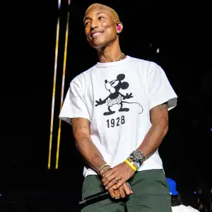 Pharrell Williams Mickey Mouse Shirt Shorts Performing Ear Bud Global Citizen Festival