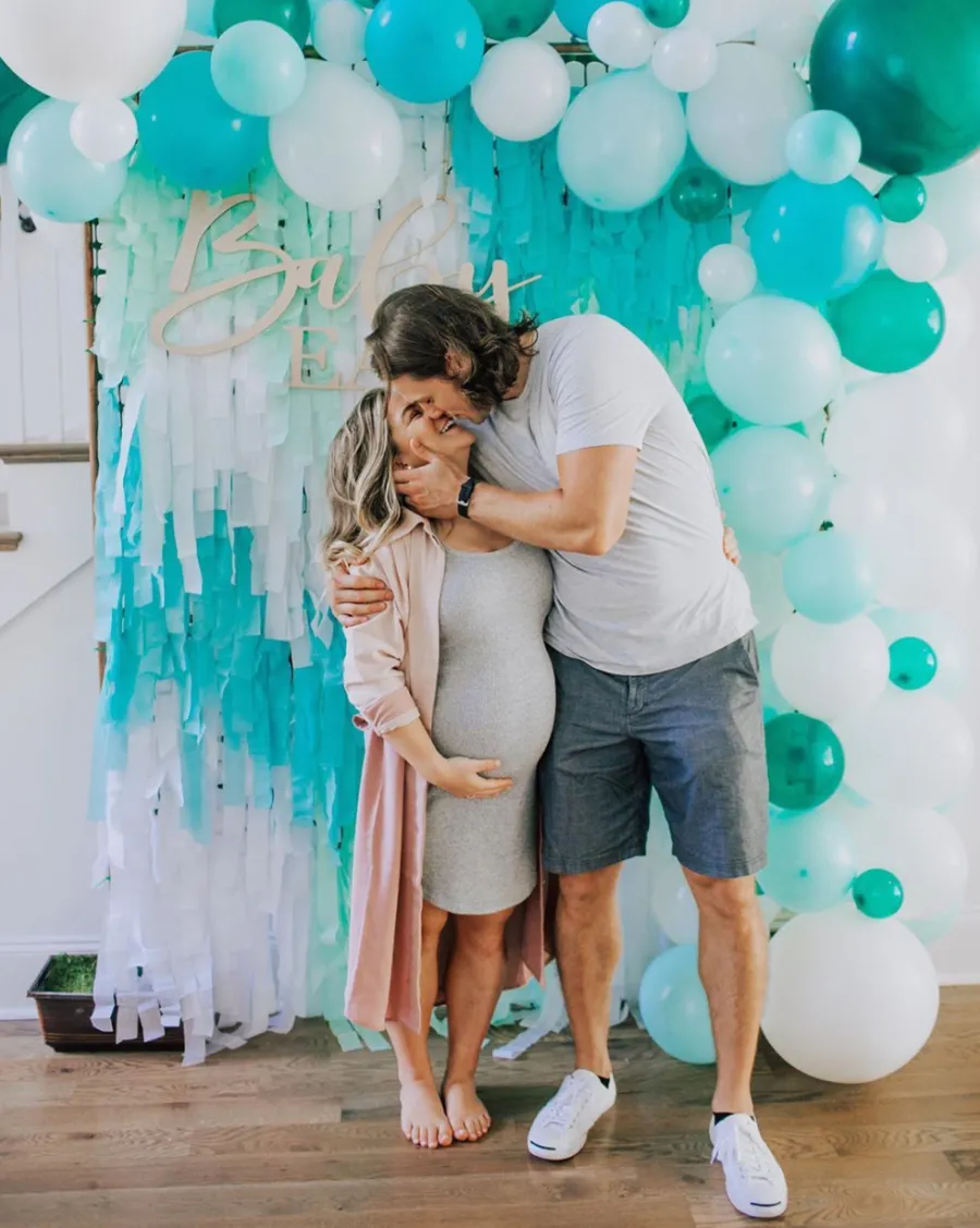Pregnant-Shawn-Johnson-and-Andrew-East’s-Baby-Shower