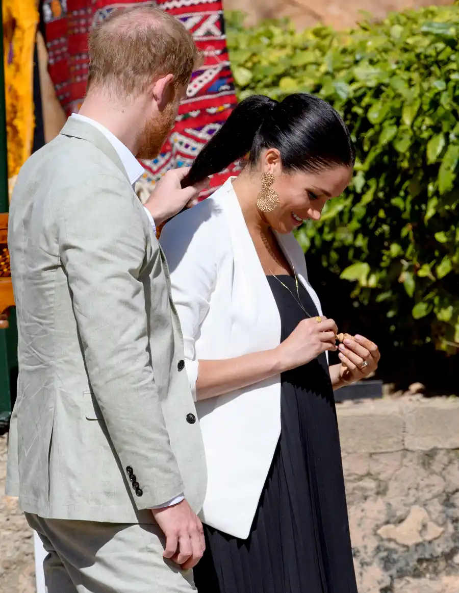 Prince-Harry-and-Duchess-Meghan’s-Sweetest-PDA-Moments
