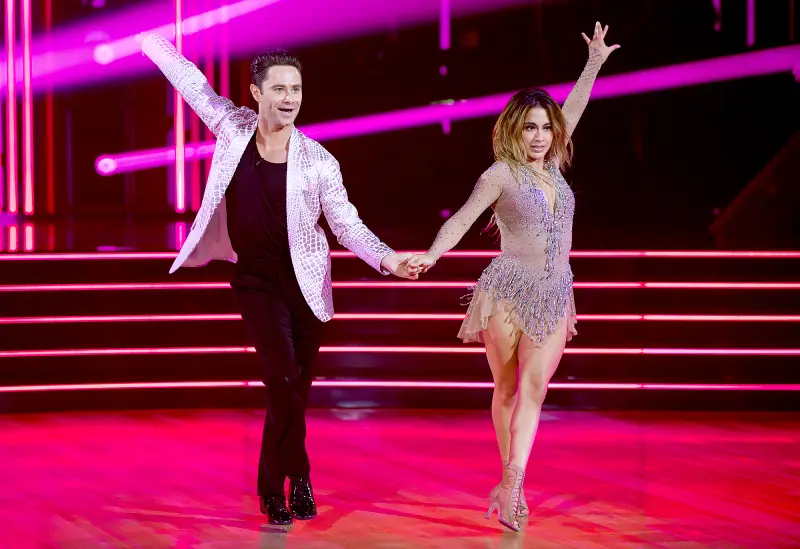 SASHA-FARBER,-ALLY-BROOKE-dancing-with-the-stars