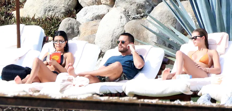 Scott-Disick-and-Sofia-Richie-vacation-with-Kourtney