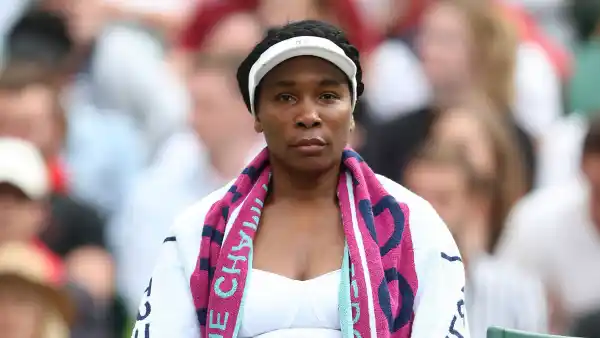 Venus Williams Sitting Dejected Man Sues Car Crash